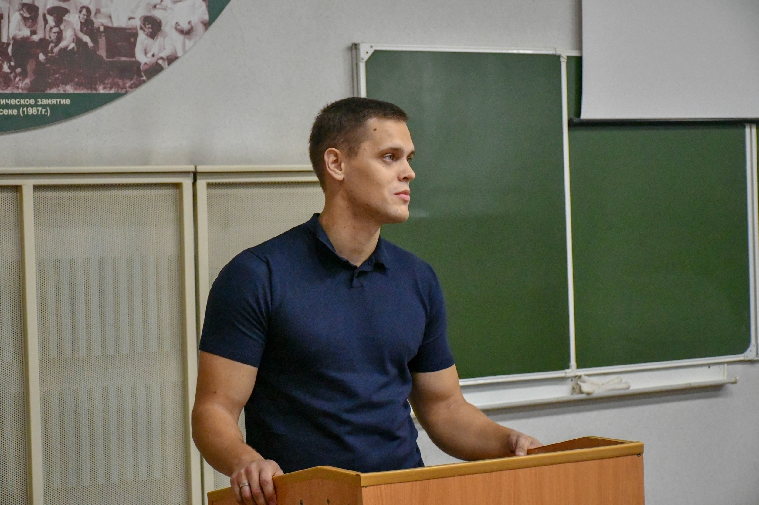 Студенты факультета ветеринарной медицины Белгородского ГАУ по инициативе Психологической службы Белгородского ГАУ встретились со старшим уполномоченным ЦПЭ Дмитрием Катаевым.